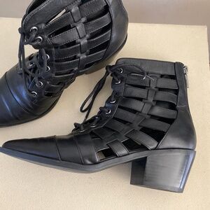 Versatile Black Boots by Treasure & Bond